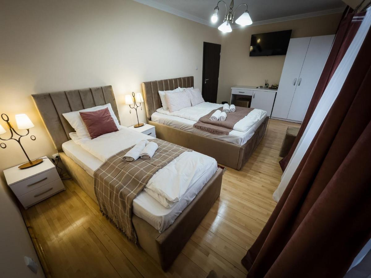 Casa Blanco Hotel Oradea Exterior foto